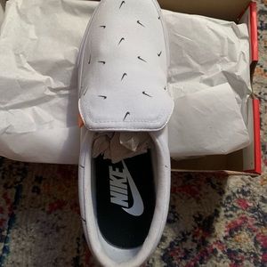 Women’s Nike Court Royale